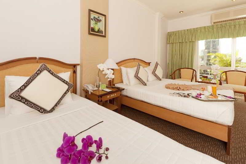 Liberty Hotel Saigon Parkview Ho Chi Minh-staden Exteriör bild