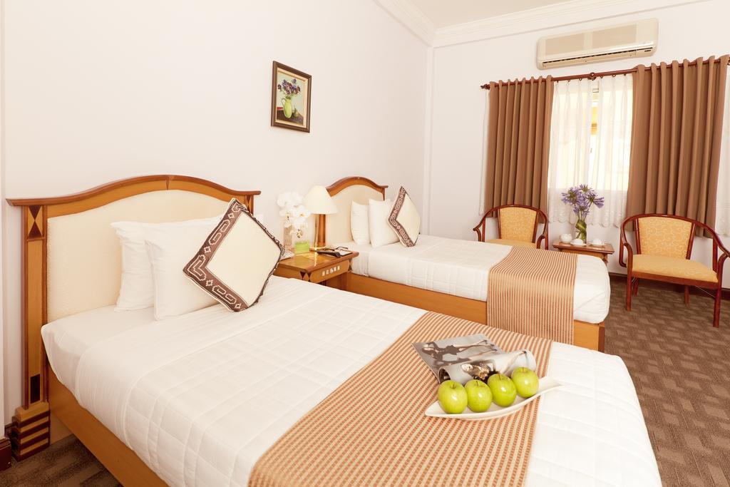 Liberty Hotel Saigon Parkview Ho Chi Minh-staden Exteriör bild