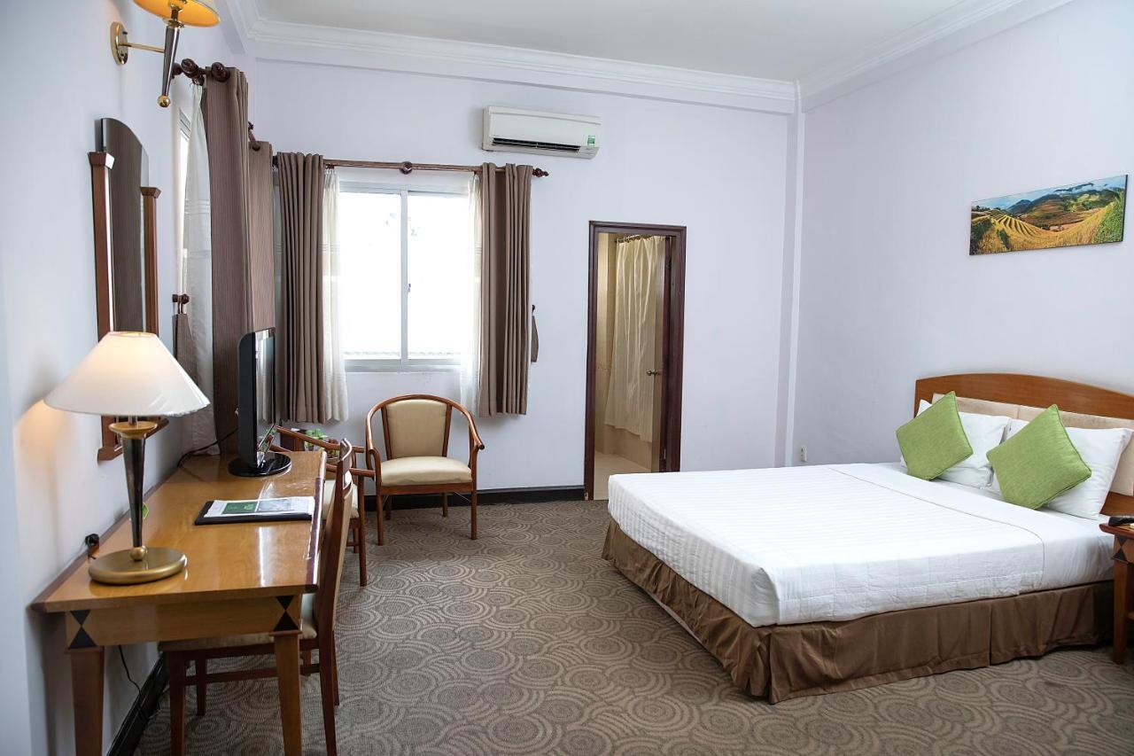 Liberty Hotel Saigon Parkview Ho Chi Minh-staden Exteriör bild